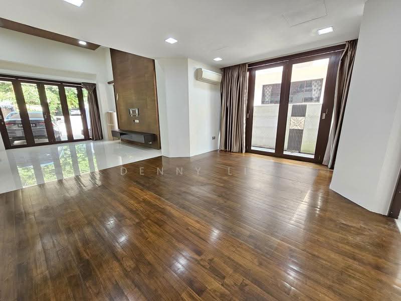 ⭐WELL RENOVATED⭐ YOU WONT BE DISSAPOINTED (9693-8899 发发久久), 159 JOO CHIAT TERRACE. 3 STOREY CORNER TERRACE, East Coast / Marine Parade, 6 Bedrooms, 4,500 sqft, Corner Terrace For Rent, by Denny Lim, 24492198 - PropertyGuru.com.sg