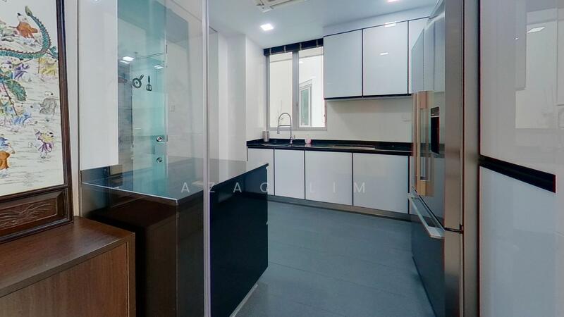 Kitchen- Ultimate gourmet haven: wet and dry kitchen with cutting-edge equipment.