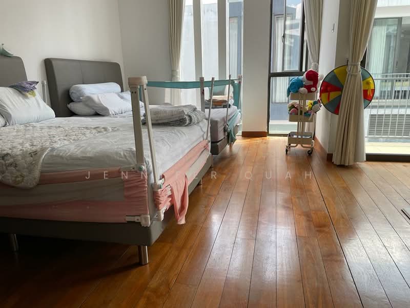 Dunsfold D13, Dunsfold Drive, 6 Bedrooms, 6,100 sqft, Bungalow House For Rent, by Jennifer Quah, 24494410 - PropertyGuru.com.sg
