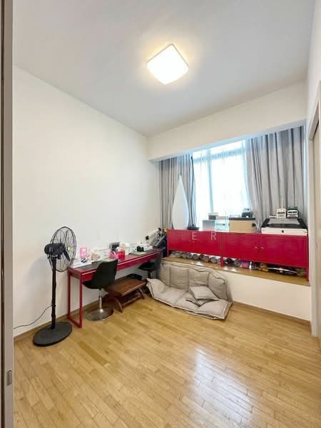 Trilight, 9 Newton Road, 4 Bedrooms, 5,802 sqft, Condominium For Sale, by Lynn Er, 24494435 - PropertyGuru.com.sg