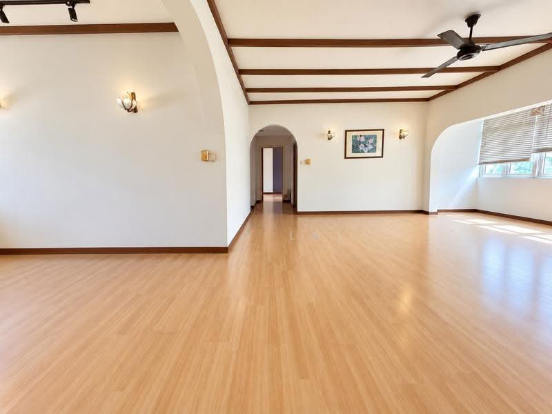 27 Balmoral Park, 27 Balmoral Park, Orchard / River Valley, 3 Bedrooms, 1,797 sqft, Apartment For Sale, by Joy Lai, 24495562 - Living Room - PropertyGuru.com.sg