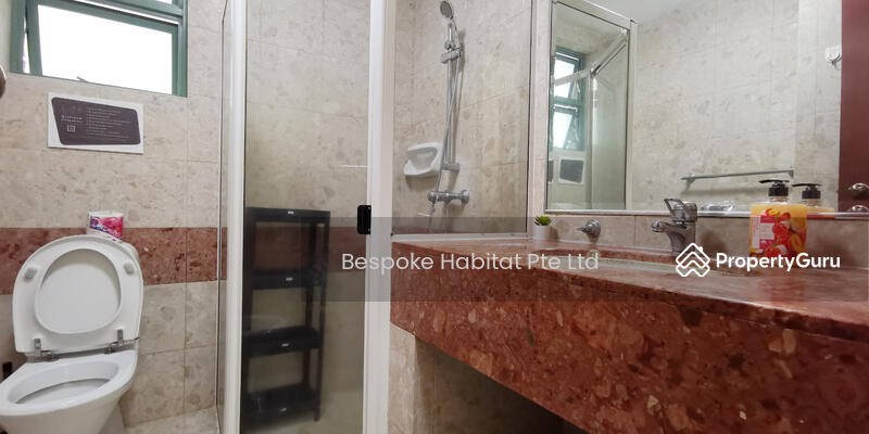 Common bathroom 