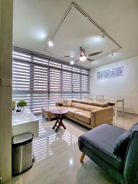 Symphony Suites, 1 Yishun Close, 2 Bedrooms, 689 sqft, Condominium For Rent, by Em Akiak, 24496258 - PropertyGuru.com.sg
