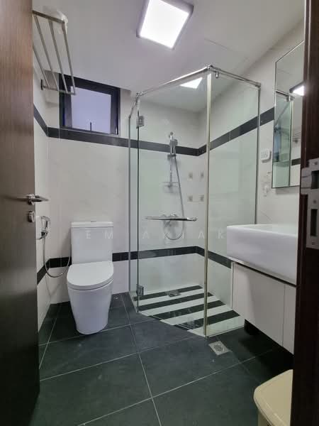Symphony Suites, 1 Yishun Close, 2 Bedrooms, 689 sqft, Condominium For Rent, by Em Akiak, 24496258 - PropertyGuru.com.sg