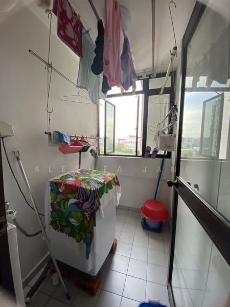 658 Choa Chu Kang Crescent, 658 Choa Chu Kang Crescent, Room Rental, 120 sqft, HDB Flat For Rent, by Alethea Jane, 24496416 - PropertyGuru.com.sg