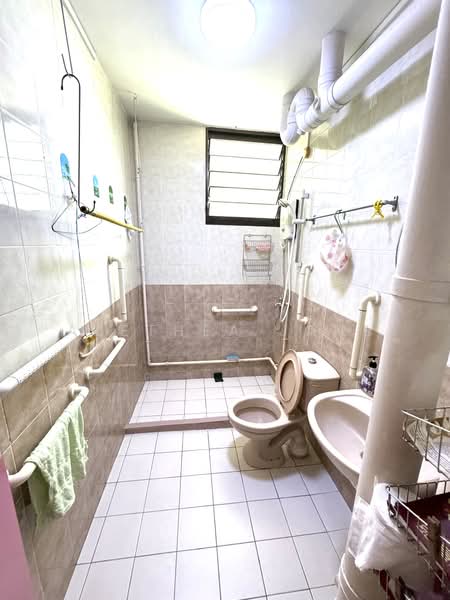 658 Choa Chu Kang Crescent, 658 Choa Chu Kang Crescent, Room Rental, 120 sqft, HDB Flat For Rent, by Alethea Jane, 24496416 - PropertyGuru.com.sg