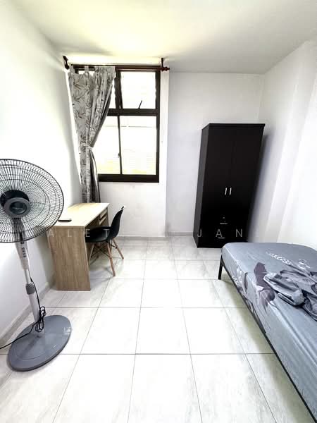 658 Choa Chu Kang Crescent, 658 Choa Chu Kang Crescent, Room Rental, 120 sqft, HDB Flat For Rent, by Alethea Jane, 24496416 - PropertyGuru.com.sg