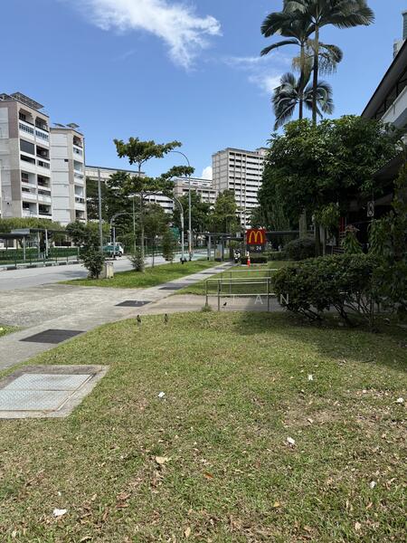 374 Bukit Batok Street 31, 374 Bukit Batok Street 31, 220 sqft, Shop / Shophouse For Rent, by Mark Tan, 24496522 - CommercialGuru.com.sg