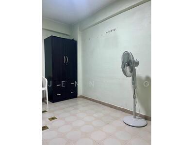 For Rent - 105 Henderson Crescent