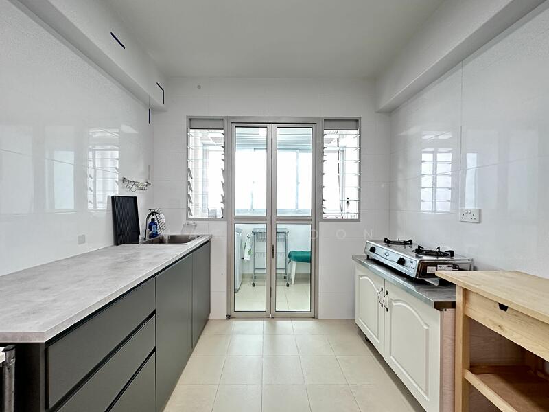 187B Fengshan GreenVille, 187B Bedok North Street 4, 3 Bedrooms, 1,001 sqft, HDB Flat For Rent, by Mark Loon, 24497014 - PropertyGuru.com.sg