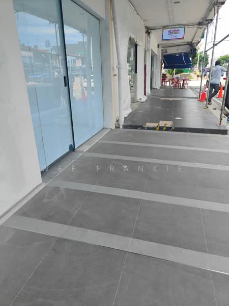 Upper Thomson Road facing main road next to MRT, Upper Thomson Road, 1,600 sqft, Shop / Shophouse For Rent, by Wee Frankie, 24499072 - CommercialGuru.com.sg