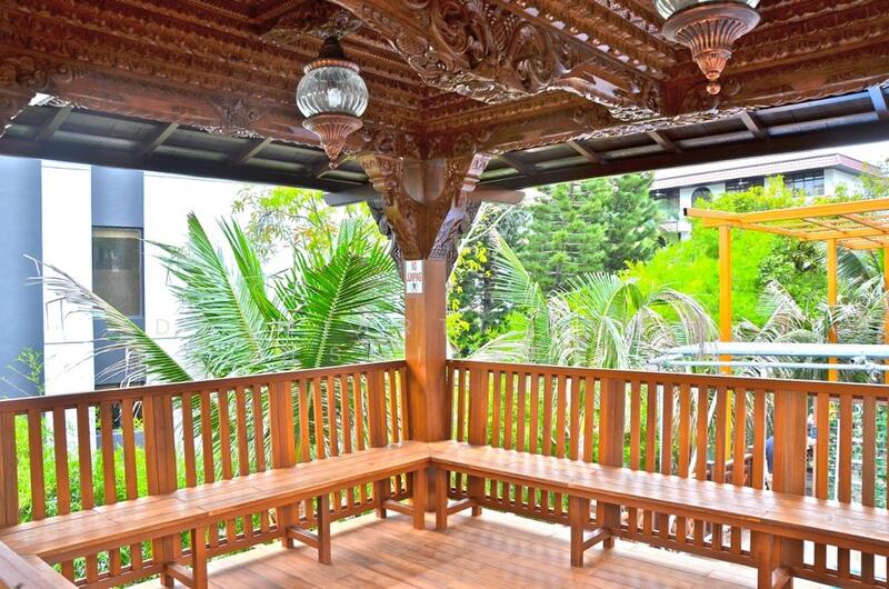 For Sale - 4 STOREY + ROOF GCB W/CONDO STATUS & FACILITIES TOTAL 24 UNITS