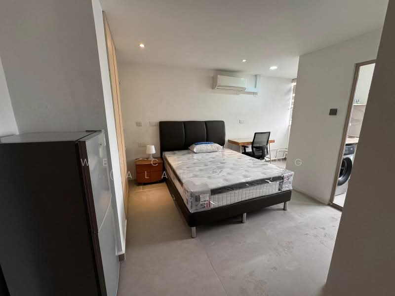 Lakeside Tower, 9H Yuan Ching Road, 1 Bedroom, 250 sqft, Apartment For Rent, by Wee Chye Heng (Alan Wee), 24500568 - PropertyGuru.com.sg