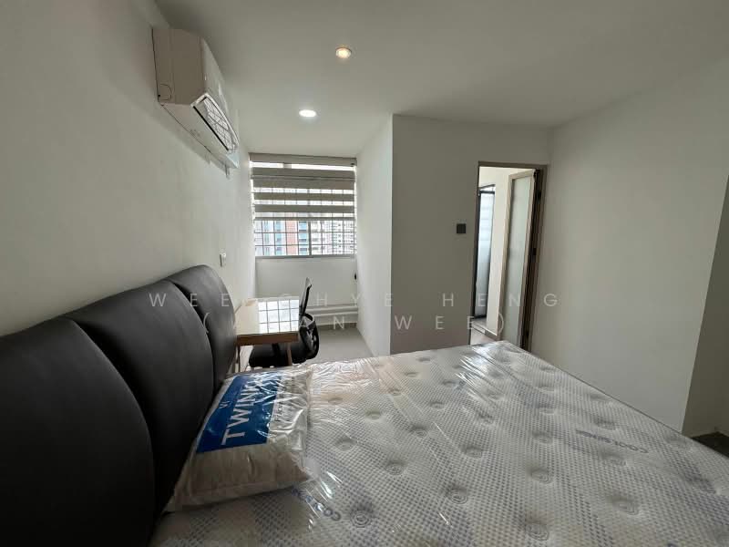 Lakeside Tower, 9H Yuan Ching Road, 1 Bedroom, 250 sqft, Apartment For Rent, by Wee Chye Heng (Alan Wee), 24500568 - PropertyGuru.com.sg