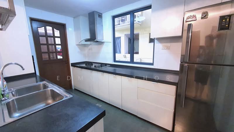 Westcove Condo, 10 West Coast Crescent, 3 Bedrooms, 1,141 sqft, Condominium For Rent, by Edmund Thor, 24501515 - Kitchen - PropertyGuru.com.sg