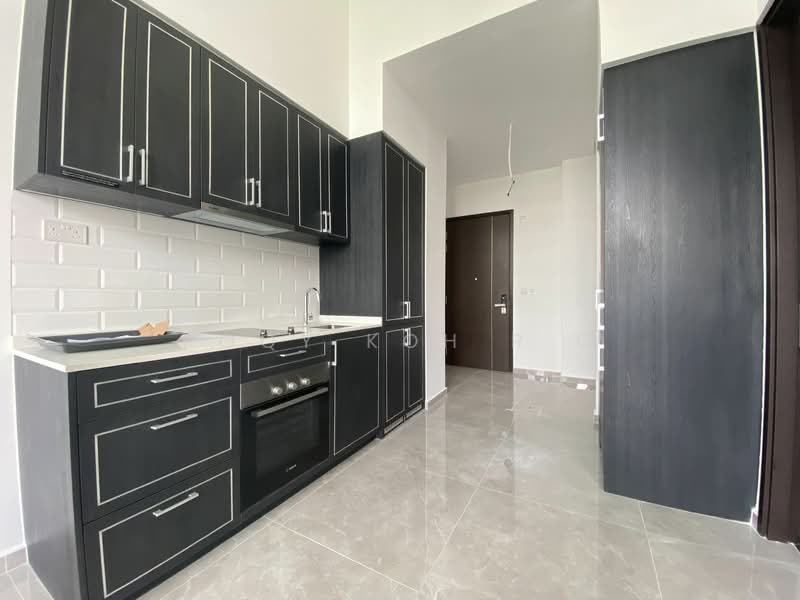 Mayfair Gardens, 8 Rifle Range Road, 2 Bedrooms, 646 sqft, Condominium For Rent, by Roqy Koh R C, 24502176 - PropertyGuru.com.sg