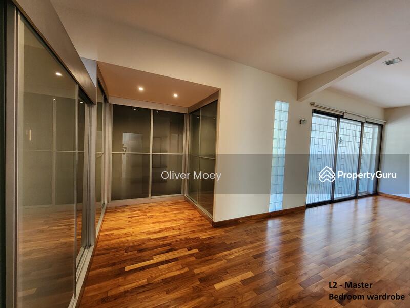 Level 2 - Master Bedroom