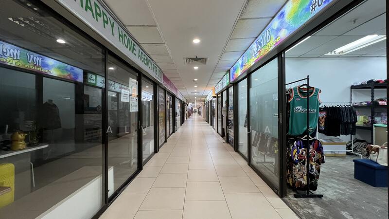 Lucky Plaza, 304 Orchard Road, 543 sqft, Mall Shop For Sale, by Alvin Chua, 24502932 - CommercialGuru.com.sg