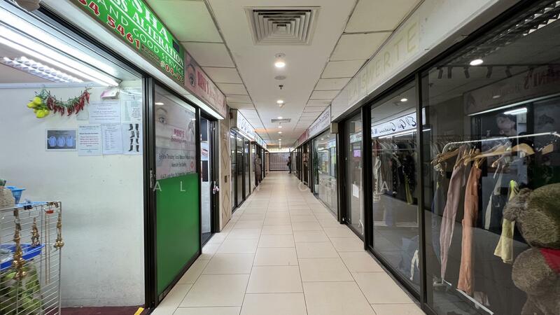Lucky Plaza, 304 Orchard Road, 543 sqft, Mall Shop For Sale, by Alvin Chua, 24502932 - CommercialGuru.com.sg