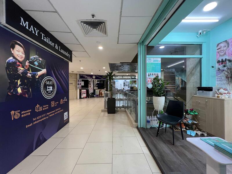Lucky Plaza, 304 Orchard Road, 543 sqft, Mall Shop For Sale, by Alvin Chua, 24502932 - CommercialGuru.com.sg