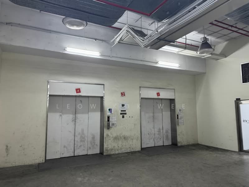9m high warehouse 8 loading bays @ changi, , 15,500 sqft, Light Industrial (B1) For Rent, by Leow Kok Wee, 24504042 - CommercialGuru.com.sg
