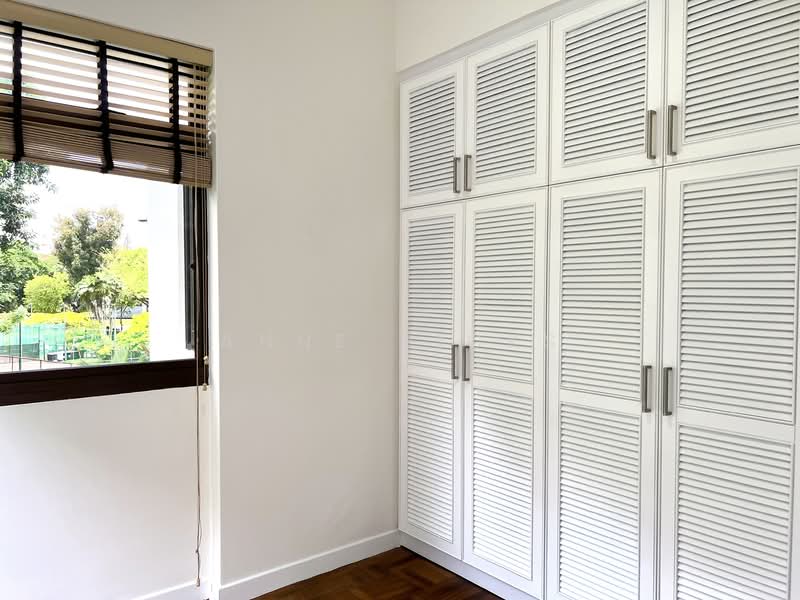 Astrid Meadows, 52 Coronation Road West, 3 Bedrooms, 1,356 sqft, Condominium For Rent, by Anne Hicks, 24504790 - Bedroom 2 with custom-built wardrobes. - PropertyGuru.com.sg