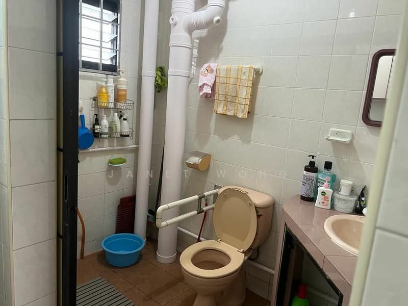 334 Sembawang Close, 334 Sembawang Close, Room Rental, 150 sqft, HDB Flat For Rent, by Janet Wong, 24506969 - PropertyGuru.com.sg
