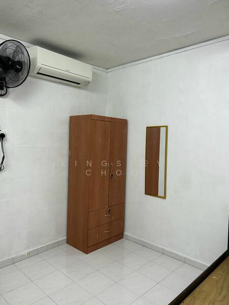 352 Clementi Avenue 2, 352 Clementi Avenue 2, Room Rental, 100 sqft, HDB Flat For Rent, by Kingsley Choo, 24507524 - PropertyGuru.com.sg