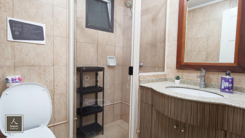 07-03 COMMON BATHROOM