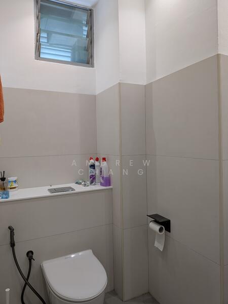Wcega Tower, 21 Bukit Batok Crescent, 958 sqft, Light Industrial (B1) For Sale, by Andrew Chang, 24509443 - CommercialGuru.com.sg