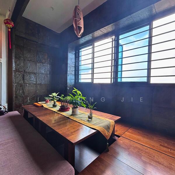 For Sale - 578 Hougang Avenue 4