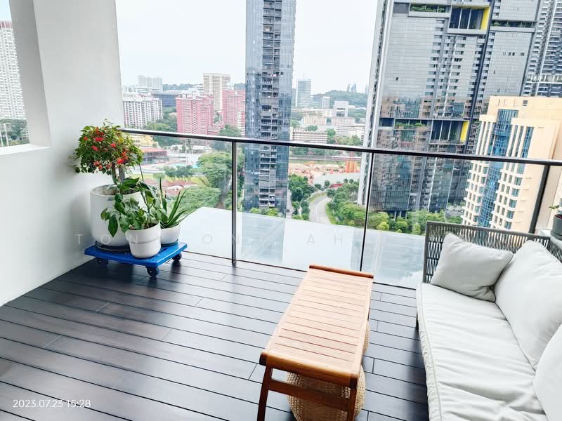 The Crest, 105 Prince Charles Crescent, 4 Bedrooms, 1,518 sqft, Condominium For Rent, by Tony Ong Ah Beng, 24511121 - PropertyGuru.com.sg