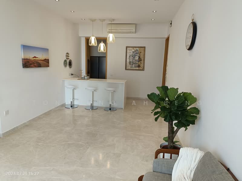 The Crest, 105 Prince Charles Crescent, 4 Bedrooms, 1,518 sqft, Condominium For Rent, by Tony Ong Ah Beng, 24511121 - PropertyGuru.com.sg