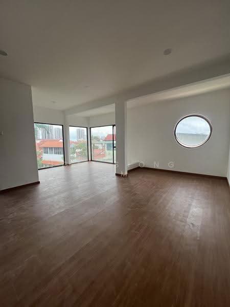 Lucky Crescent, Lucky Crescent, Bedok / Upper East Coast, 3 Bedrooms, 6,500 sqft, Semi-Detached House For Rent, by Ngee Siong Lim, 24511506 - PropertyGuru.com.sg