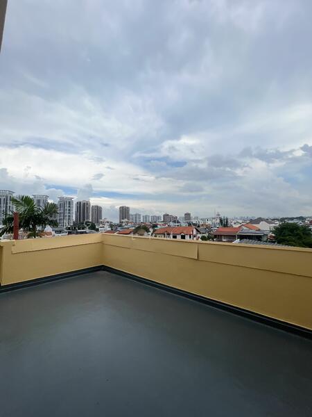 Lucky Crescent, Lucky Crescent, Bedok / Upper East Coast, 3 Bedrooms, 6,500 sqft, Semi-Detached House For Rent, by Ngee Siong Lim, 24511506 - PropertyGuru.com.sg