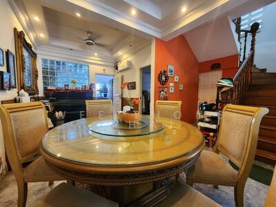 For Sale - ⭐⭐LANDED7772@ACT now of this most valuable Semi detached in the estate