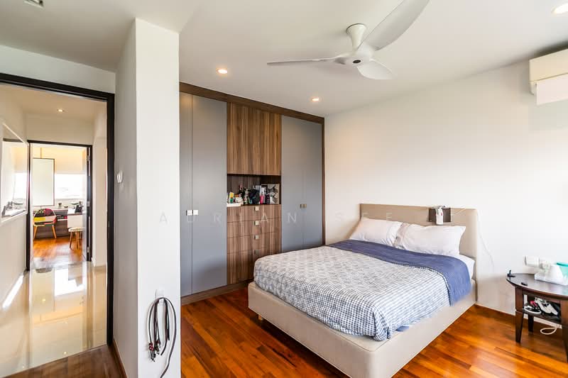 Ridgewood Condominium, 1 Ridgewood Close, 3 Bedrooms, 2,002 sqft, Condominium For Sale, by Adrian See, 24512928 - PropertyGuru.com.sg