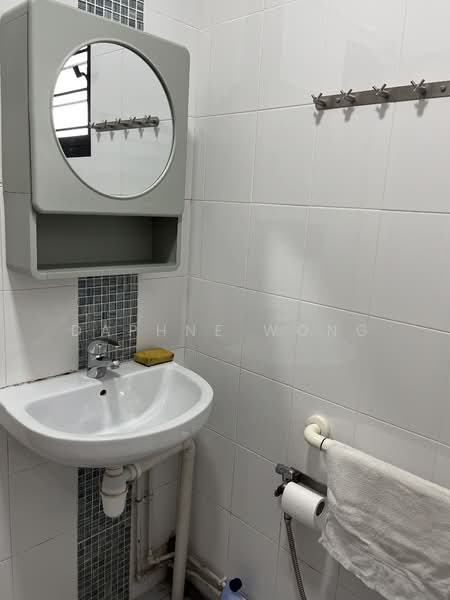 42 Cambridge Road, 42 Cambridge Road, 3 Bedrooms, 979 sqft, HDB Flat For Rent, by Daphne Wong, 24515121 - PropertyGuru.com.sg