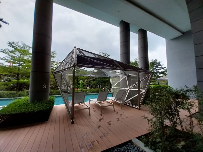 J Gateway, 6 Gateway Drive, 2 Bedrooms, 743 sqft, Condominium For Rent, by Seah Hui Leng, 24516176 - PropertyGuru.com.sg