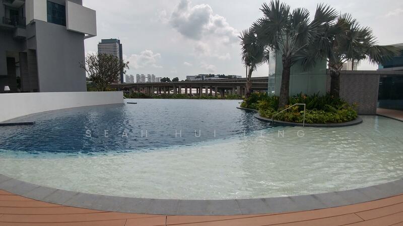 J Gateway, 6 Gateway Drive, 2 Bedrooms, 743 sqft, Condominium For Rent, by Seah Hui Leng, 24516176 - PropertyGuru.com.sg