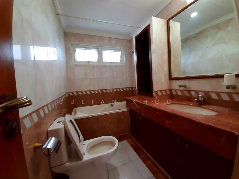 The Balmoral Spring, 3 Balmoral Crescent, 3 Bedrooms, 1,076 sqft, Condominium For Rent, by Julian Khoo, 24516834 - PropertyGuru.com.sg