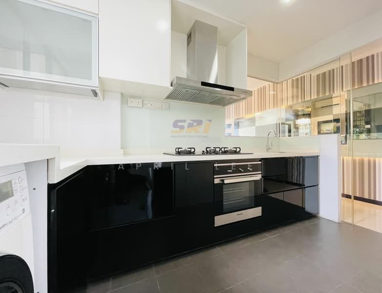 The Lakeshore, 31 Jurong West Street 41, 3 Bedrooms, 1,044 sqft, Condominium For Rent, by April Lee, 24517344 - Kitchen - PropertyGuru.com.sg