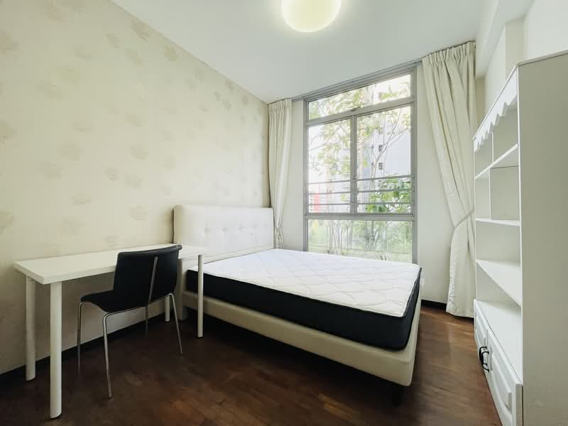 The Lakeshore, 31 Jurong West Street 41, 3 Bedrooms, 1,044 sqft, Condominium For Rent, by April Lee, 24517344 - Bedroom 2 - PropertyGuru.com.sg