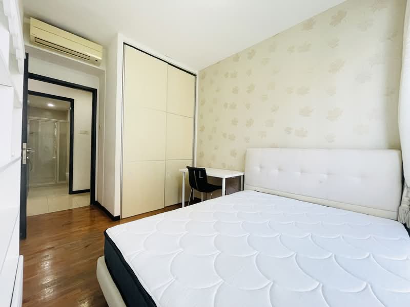 The Lakeshore, 31 Jurong West Street 41, 3 Bedrooms, 1,044 sqft, Condominium For Rent, by April Lee, 24517344 - Bedroom 2 - PropertyGuru.com.sg