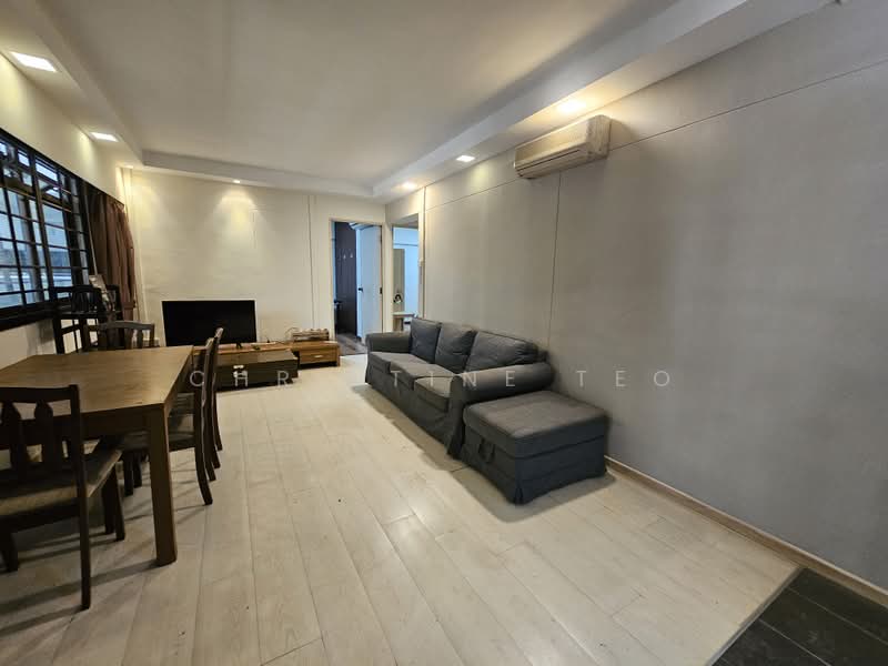 55 Strathmore Avenue, 55 Strathmore Avenue, 3 Bedrooms, 1,119 sqft, HDB Flat For Rent, by Christine Teo, 24517726 - PropertyGuru.com.sg