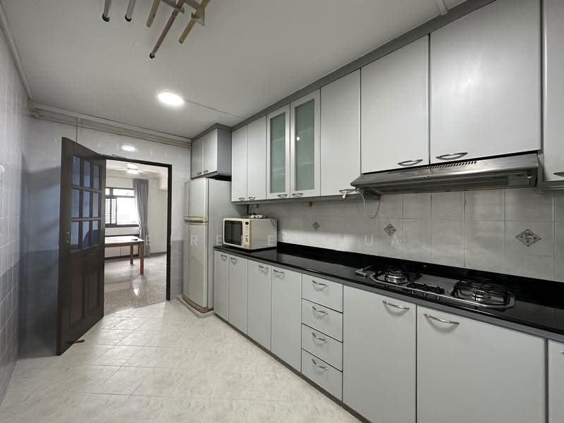 56 Strathmore Avenue, 56 Strathmore Avenue, Alexandra / Commonwealth, 3 Bedrooms, 1,184 sqft, HDB Flat For Rent, by Eirene Phua, 24517855 - PropertyGuru.com.sg