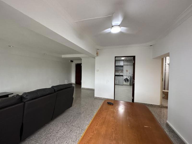 56 Strathmore Avenue, 56 Strathmore Avenue, Alexandra / Commonwealth, 3 Bedrooms, 1,184 sqft, HDB Flat For Rent, by Eirene Phua, 24517855 - PropertyGuru.com.sg