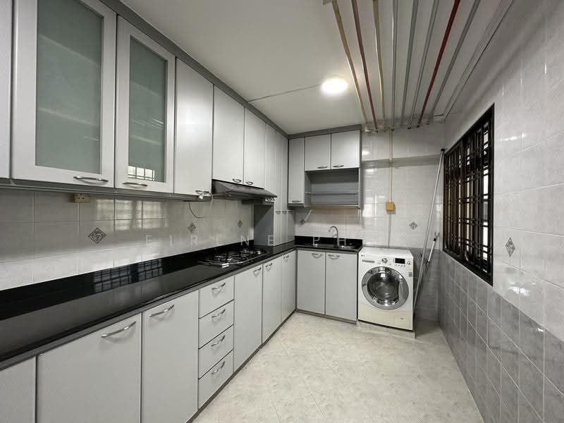56 Strathmore Avenue, 56 Strathmore Avenue, Alexandra / Commonwealth, 3 Bedrooms, 1,184 sqft, HDB Flat For Rent, by Eirene Phua, 24517855 - PropertyGuru.com.sg