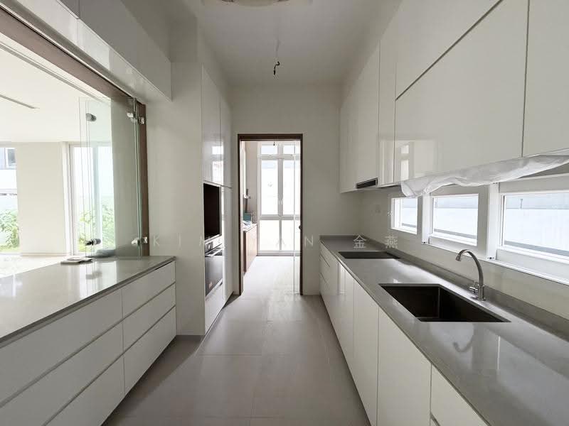 Brand New & Luxury Bungalow/Lift& Pool/8 bedrooms all ensuite,park 5 cars inside/Serangoon MRT & Nex, Short cut to Serangoon MRT/Nex-call 8130 3636 view, Hougang / Punggol / Sengkang, 8 Bedrooms, 11,465 sqft, Bungalow House For Sale, by Kim Yan 金燕, 24518218 - PropertyGuru.com.sg