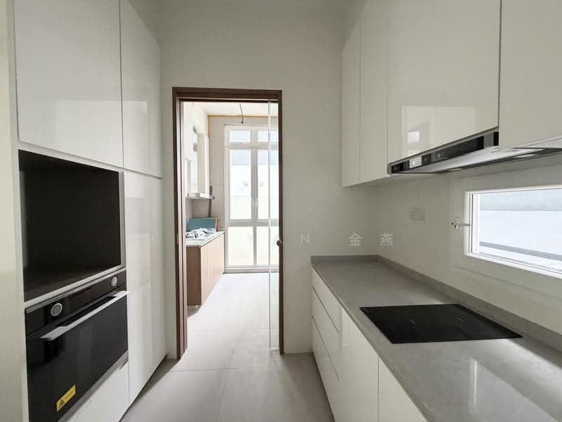 Brand New & Luxury Bungalow/Lift& Pool/8 bedrooms all ensuite,park 5 cars inside/Serangoon MRT & Nex, Short cut to Serangoon MRT/Nex-call 8130 3636 view, Hougang / Punggol / Sengkang, 8 Bedrooms, 11,465 sqft, Bungalow House For Sale, by Kim Yan 金燕, 24518218 - Kitchen - PropertyGuru.com.sg